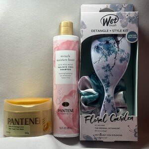 Pantene Hair Care Set with Wet Brush‎